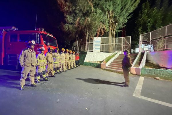 Bomberos de Coya entregaron su apoyo a Carabineros por duelo institucional